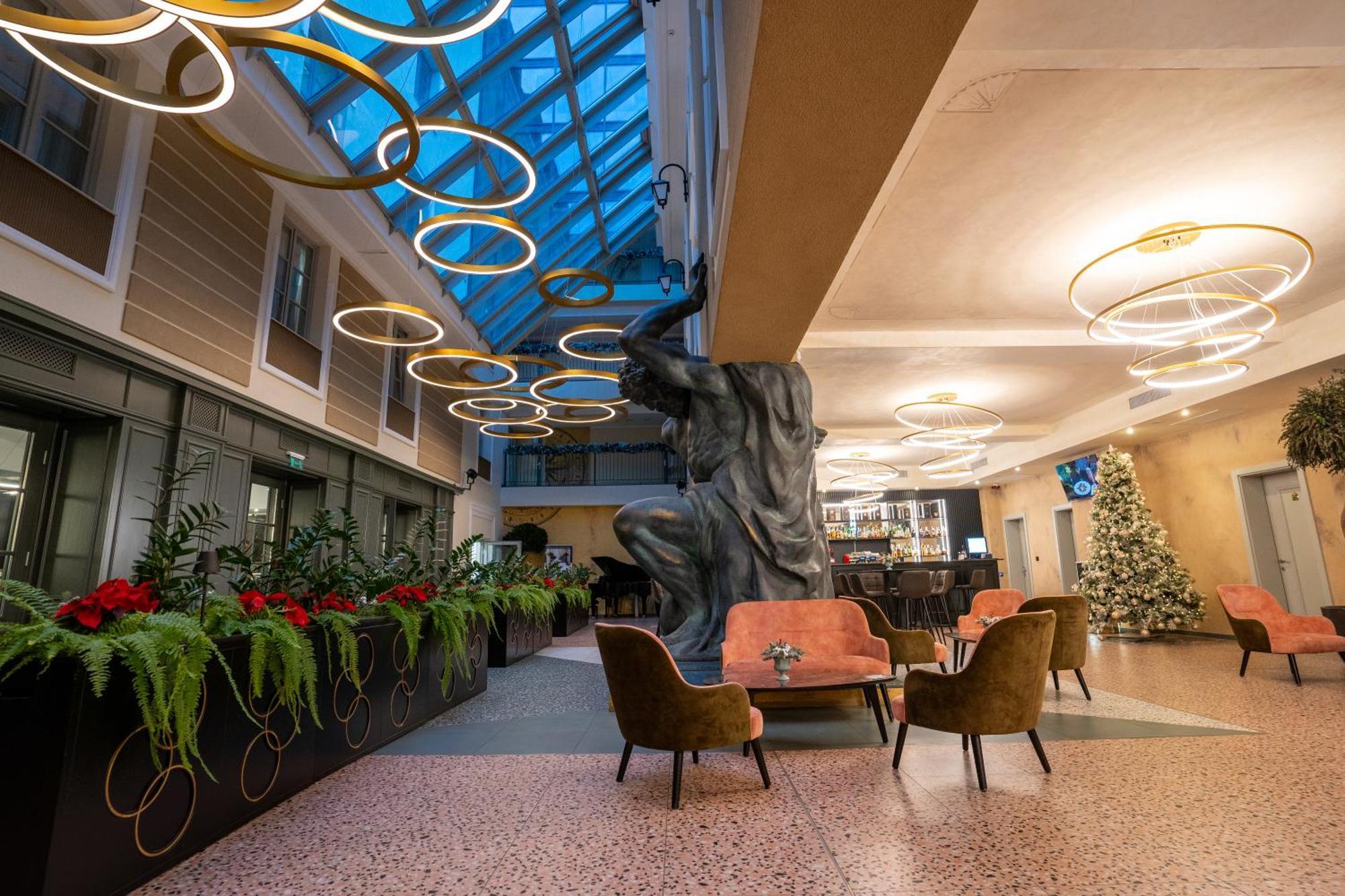 Atlas Hotel Тімішоара Екстер'єр фото