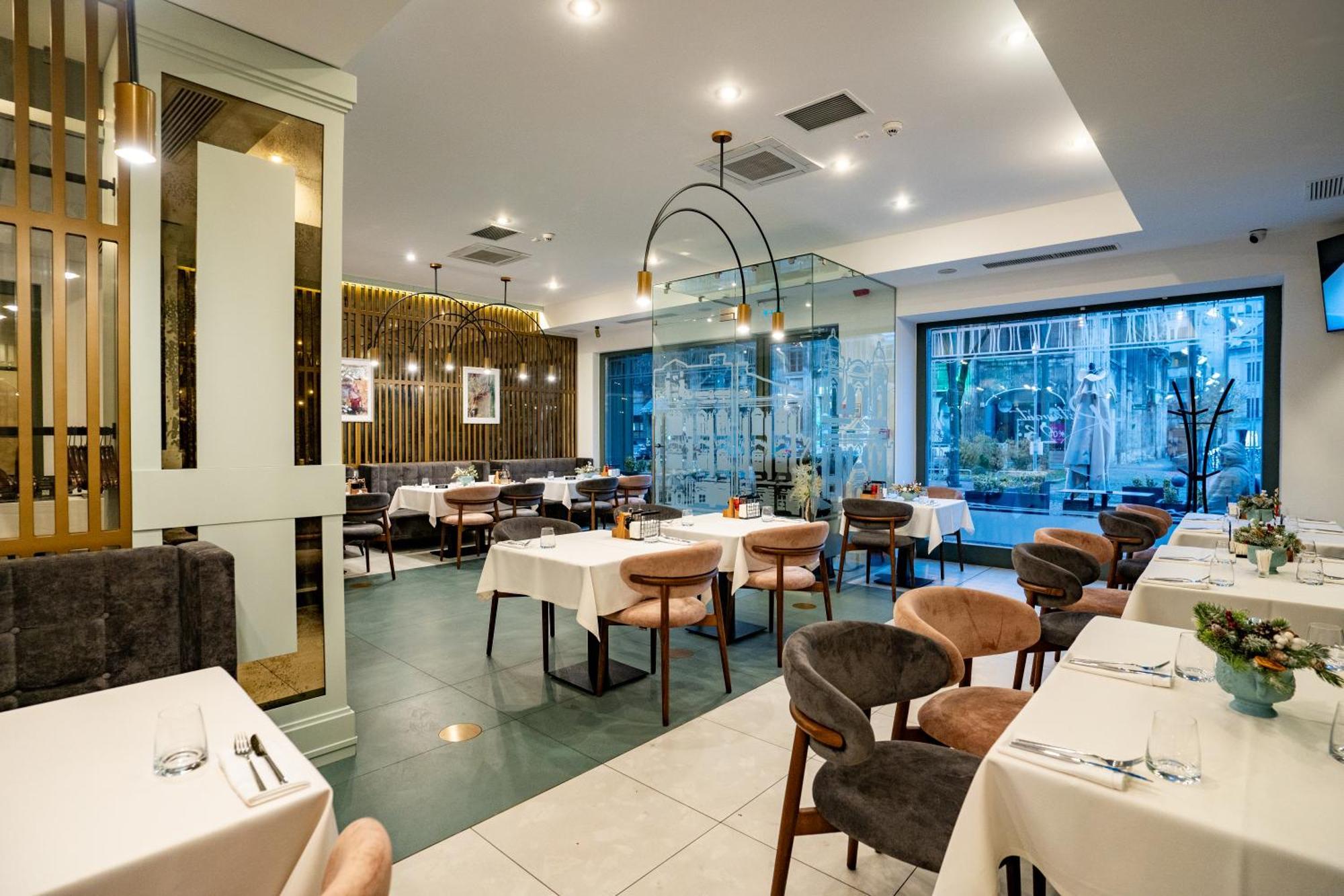 Atlas Hotel Тімішоара Екстер'єр фото