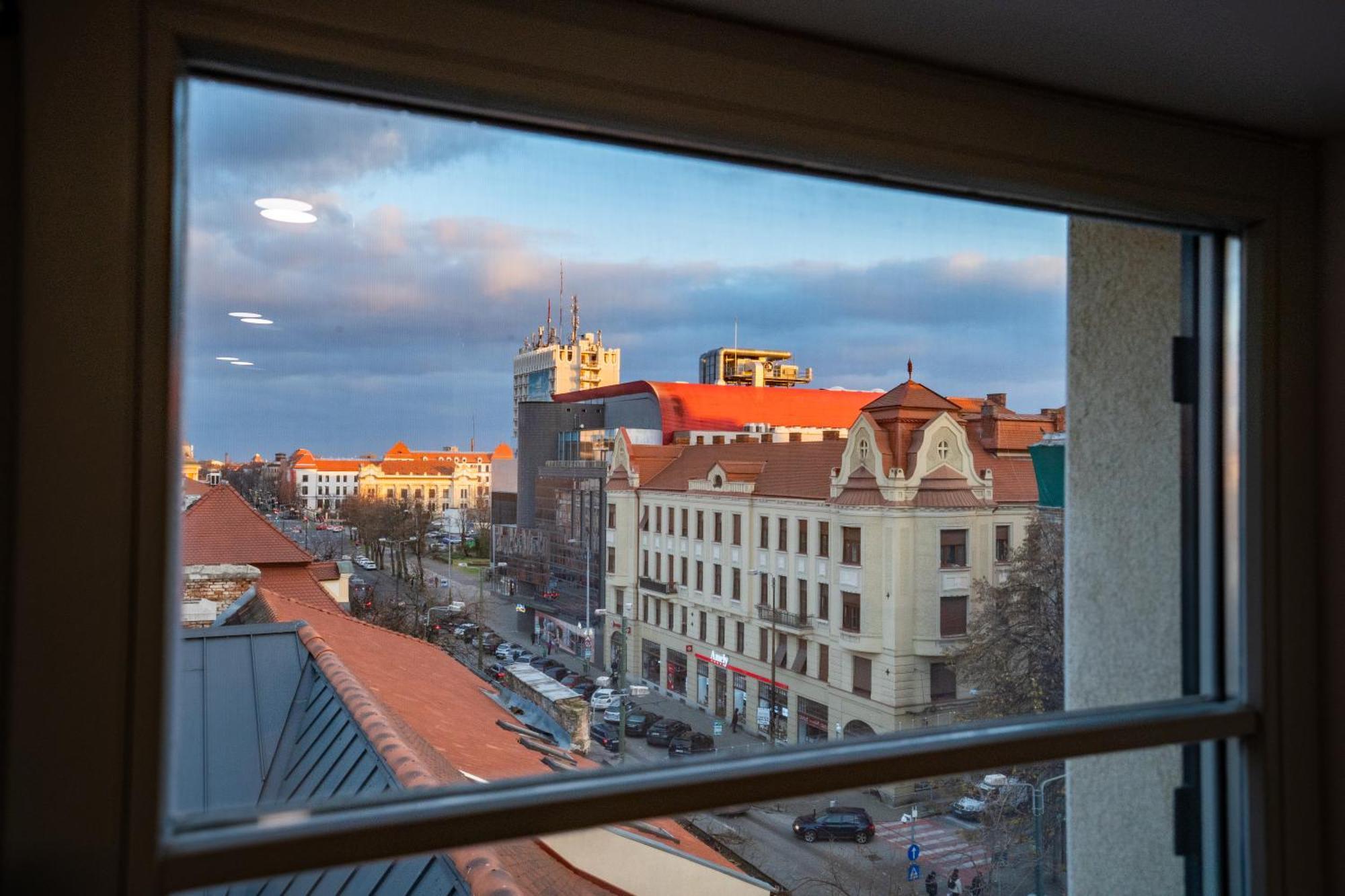 Atlas Hotel Тімішоара Екстер'єр фото