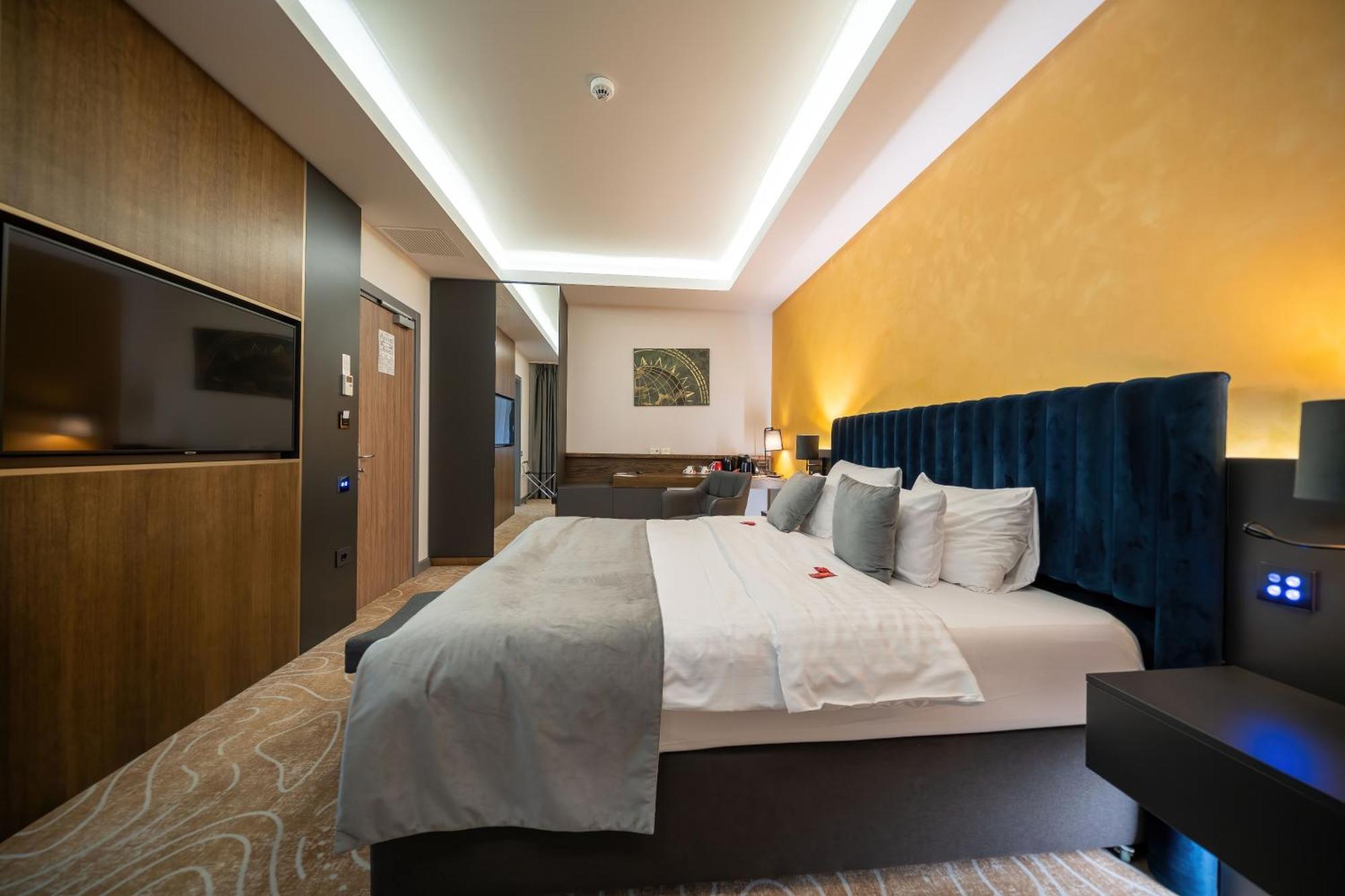 Atlas Hotel Тімішоара Екстер'єр фото