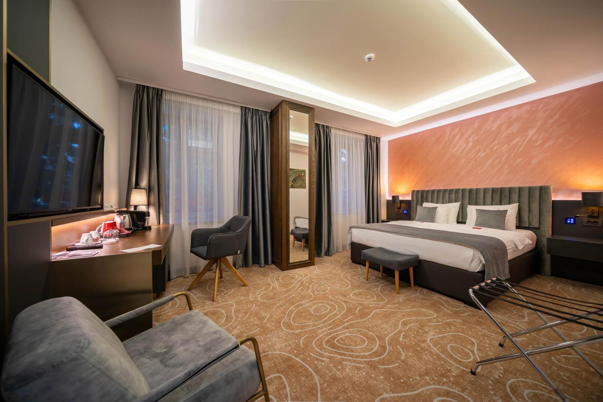 Atlas Hotel Тімішоара Екстер'єр фото