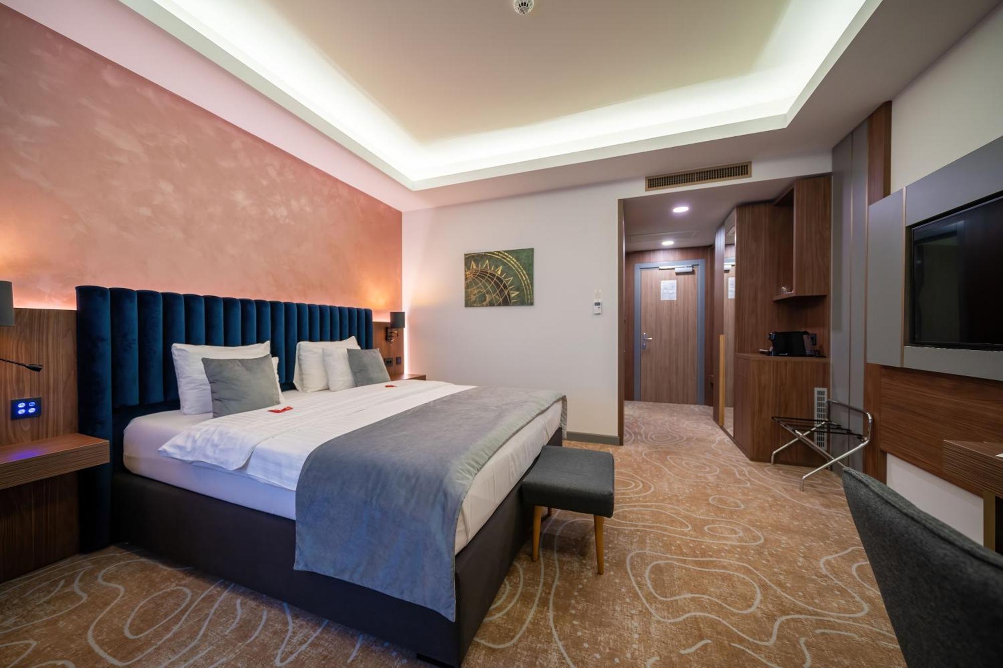 Atlas Hotel Тімішоара Екстер'єр фото